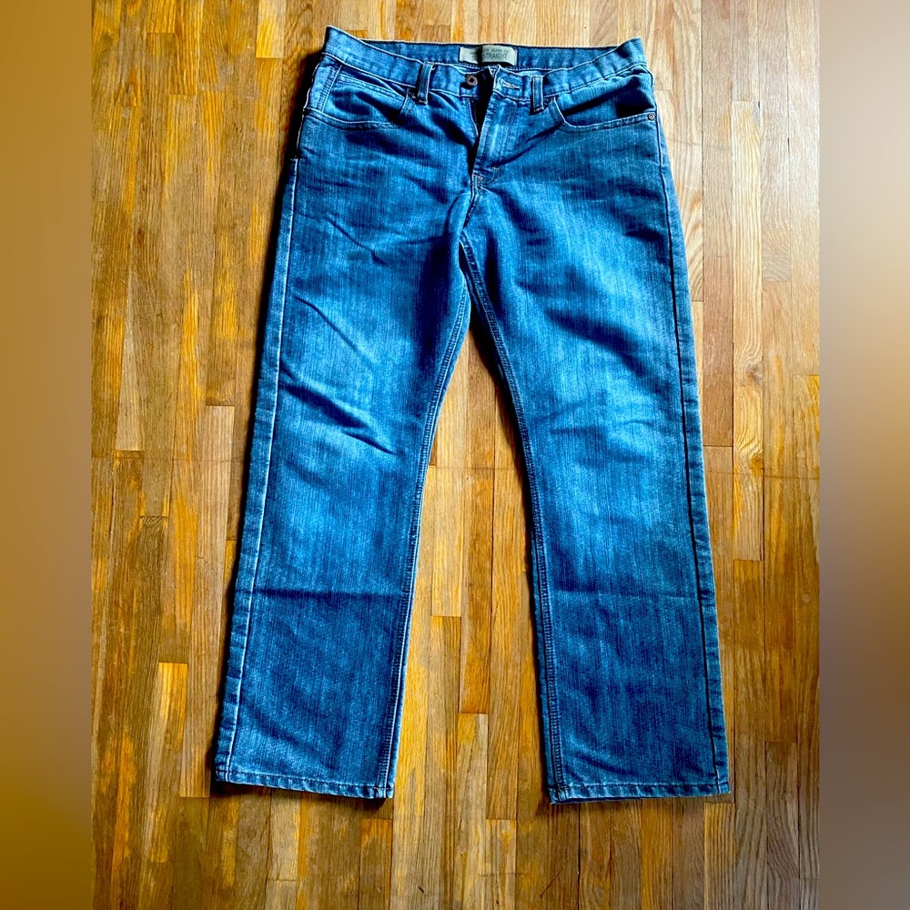 Men’s Size 32 x 30 Wrangler Jeans.